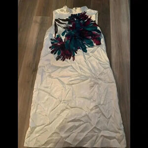 ❤️ Satin like floral sheath dress